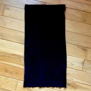 Black ribbed Club Monaco midi skirt